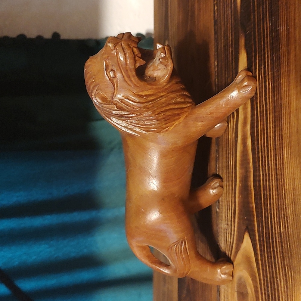LION Hand Carved Wood Carving Vintage Mid-Century Modern - Picture 6 of 8
